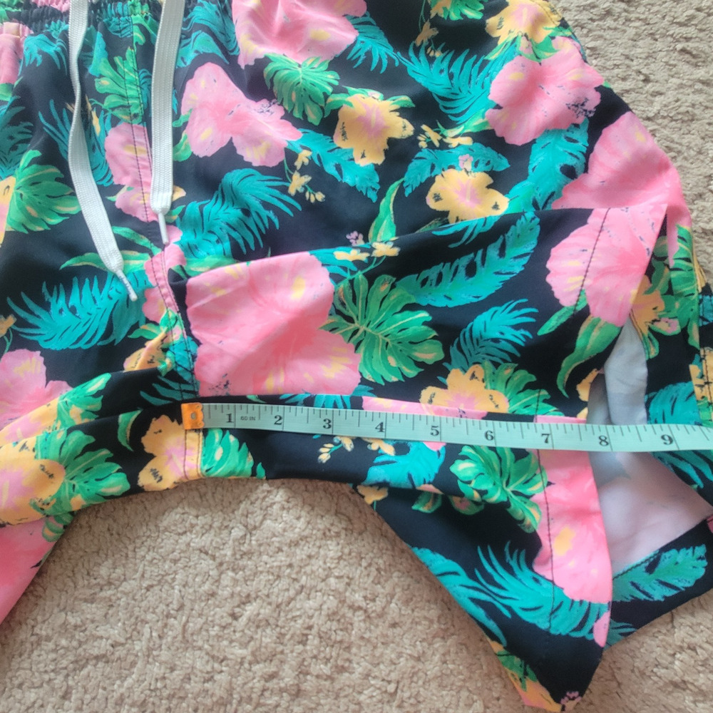 Chubbies Men’s L Swim Trunks The Midnight Flowers 7” Shorts - Picture 8 of 10
